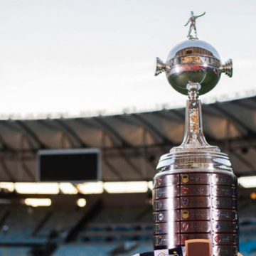 SBT lidera audiência com final da Libertadores pelo Brasil mas perde para Globo em duas capitais
