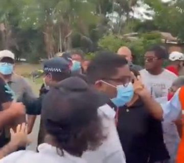 Helder dá ‘puxão de orelha’ em homem sem máscara em Ipixuna do Pará