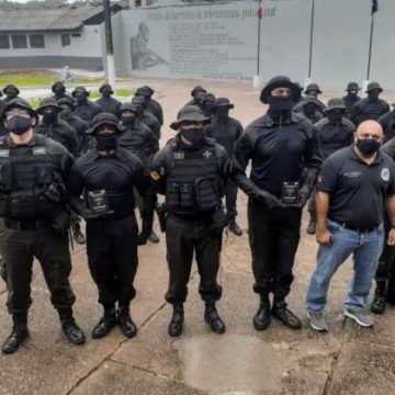 Jarbas Vasconcelos acompanha conclusão de curso de intervenção penitenciária para policiais penais e militares