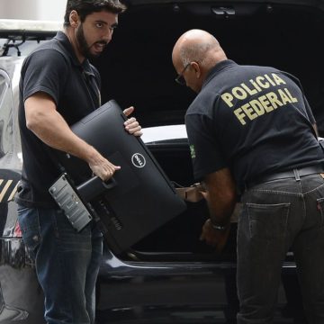 Polícia Federal apura falsa oferta de vacinas contra covid-19