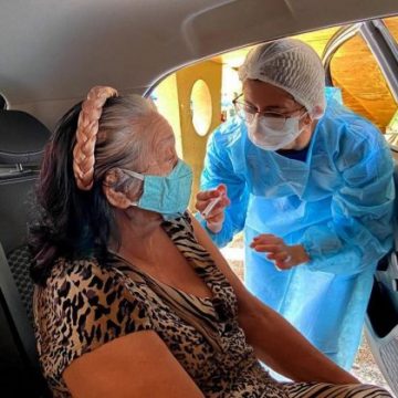 Ananindeua: idosos de 76 a 78 anos recebem vacina contra a Covid