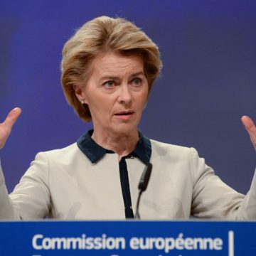 2020-03-17t195533z_1_lynxmpeg2g2e2_rtroptp_4_health-coronavirus-eu Presidente da Comissão Europeia pede fim de “atrocidades” em Myanmar