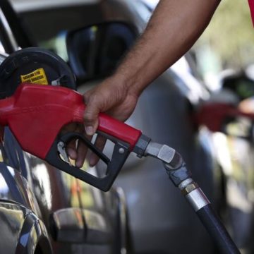 Petrobras anuncia sexto aumento no preço da gasolina em 2021
