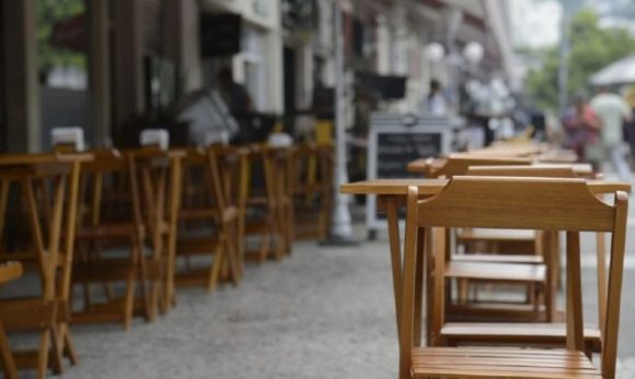 Aprovado na Alepa auxílio de R$ 2 mil para bares e restaurantes