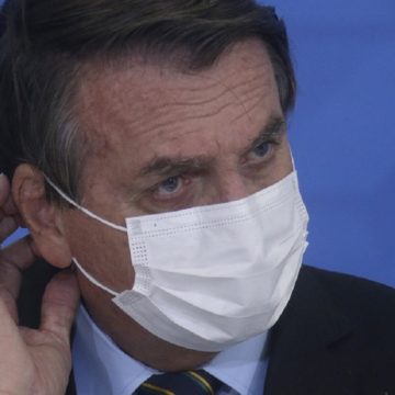 Justiça de SP condena Bolsonaro a indenizar jornalista em R$ 20 mil por danos morais
