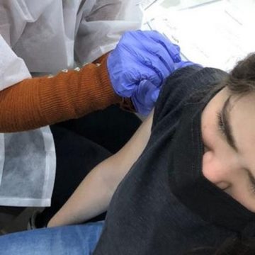 ’18 anos e vacinada’: brasileiros em Israel contam como é viver em país com maior taxa de vacinação contra covid-19