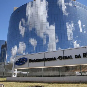 PGR entra com ações para barrar reeleições em assembleias legislativas