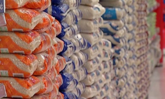 Bate quase 80% em doze meses a alta do arroz