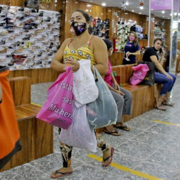 Shoppings centers e academias têm horário reduzido por decreto estadual