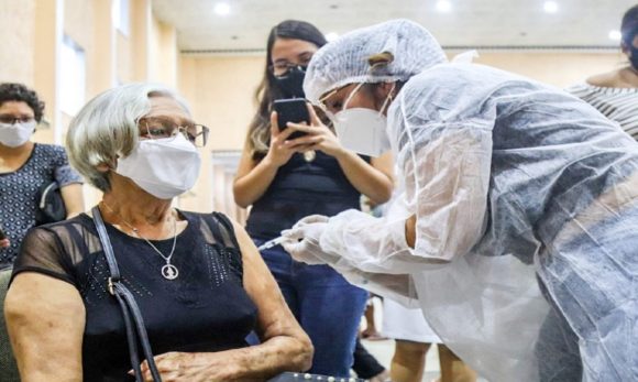 Ananindeua vai vacinar idosos a partir de 60 anos; confira o calendário