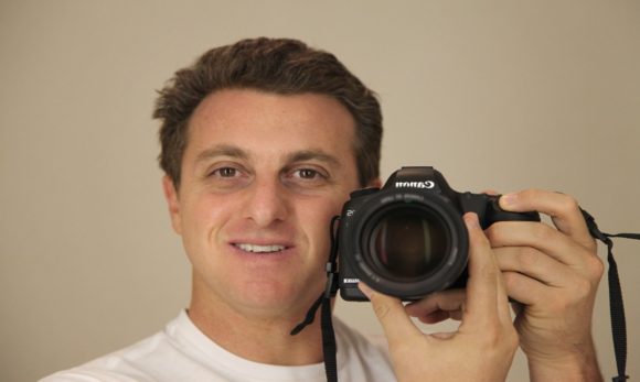 Brasil não deu certo e postura do governo é “piada”, diz Luciano Huck