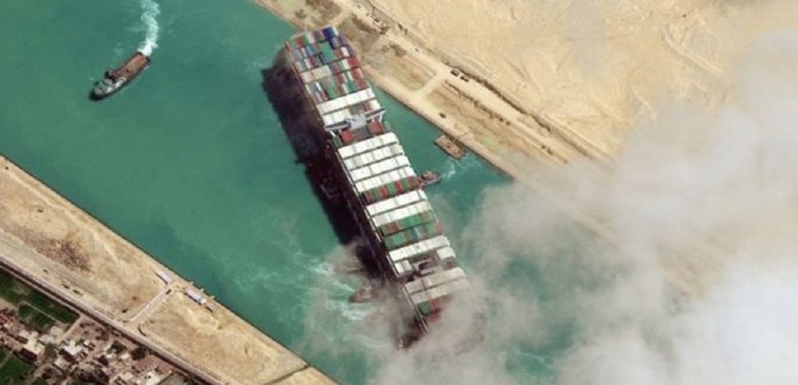 Ever Given: Egito exige US$ 1 bilhão para liberar navio que bloqueou canal de Suez