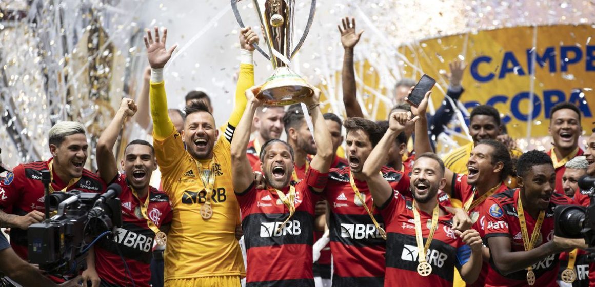 flamengo_campeao_supercopa Flamengo bate Palmeiras nos pênaltis e leva Supercopa do Brasil