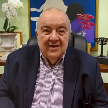 greca Rafael Greca retira previsão de multa de projeto de lei sobre distribuição de comida a sem-teto em Curitiba