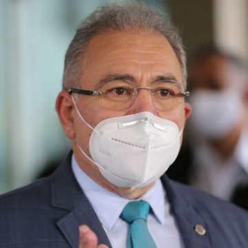 ministerio_da_saude_marcelo_queiroga_eduardo_pazuello_fcpzzb_abr_1603215066_0 Há dificuldades em adquirir vacinas até o segundo semestre, admite Queiroga