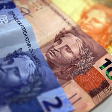 Na concessão de cinco áreas portuárias, governo federal arrecada R$ 216 milhões