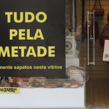 Confiança dos empresários do comércio cai 1,2% em maio, diz CNC