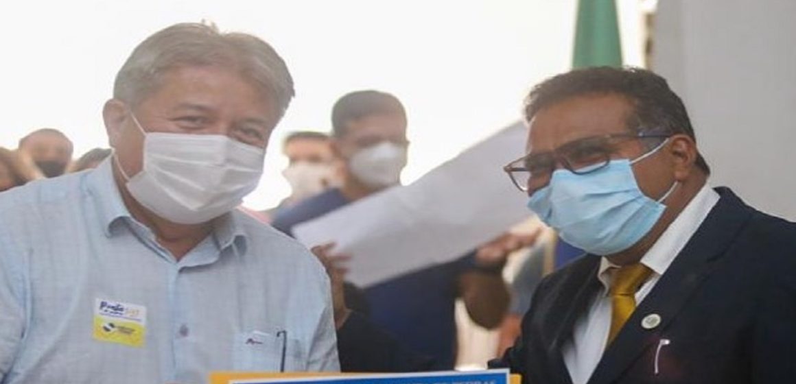 Iran Lima acompanha governador Helder Barbalho em visita a Ponta de Pedras