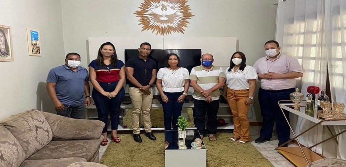 Nilma Lima reúne com diretoria da festividade do padroeiro de Moju