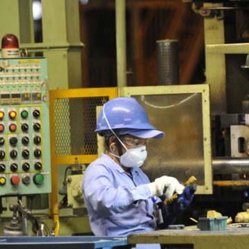 Atividade econômica cresce 2,3% no primeiro trimestre, diz BC