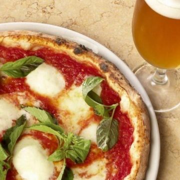 Pizza + cerveja = a combinação perfeita