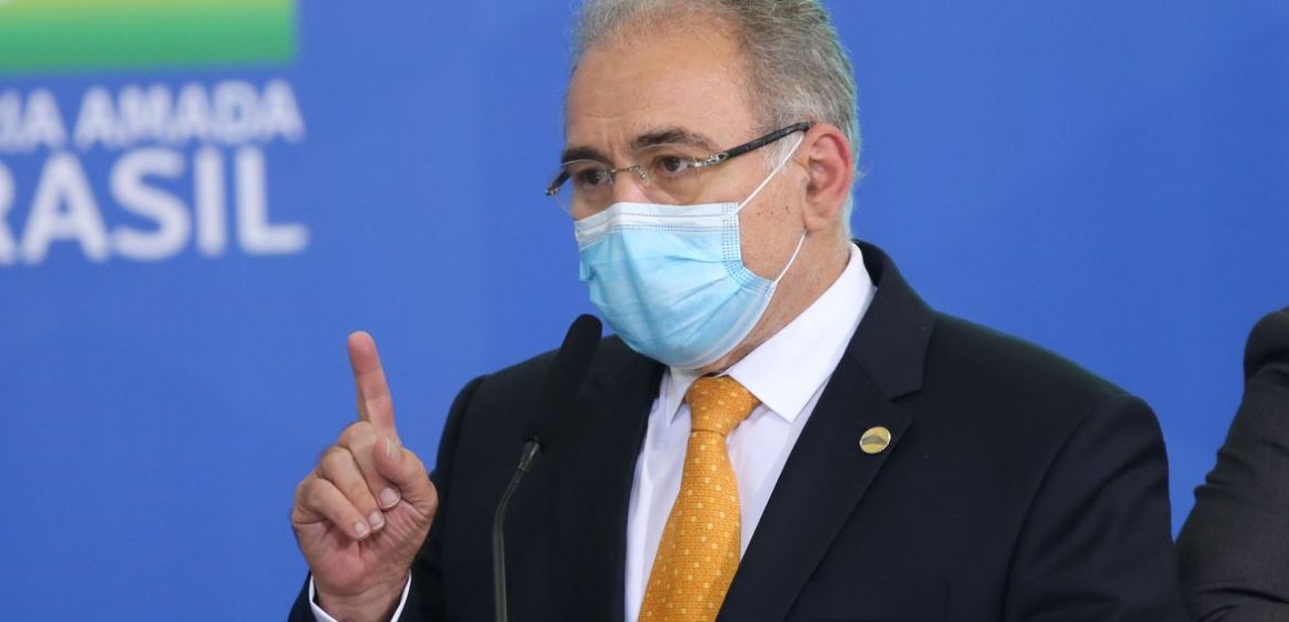 Queiroga anuncia compra de mais 100 milhões de vacinas da Pfizer