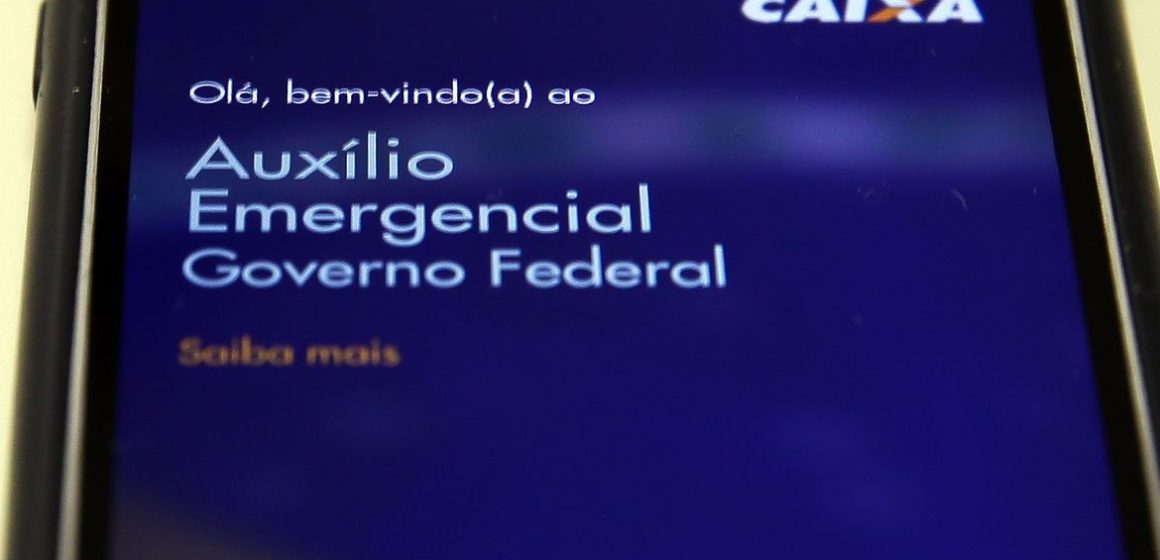 Caixa paga auxílio emergencial a nascidos em dezembro