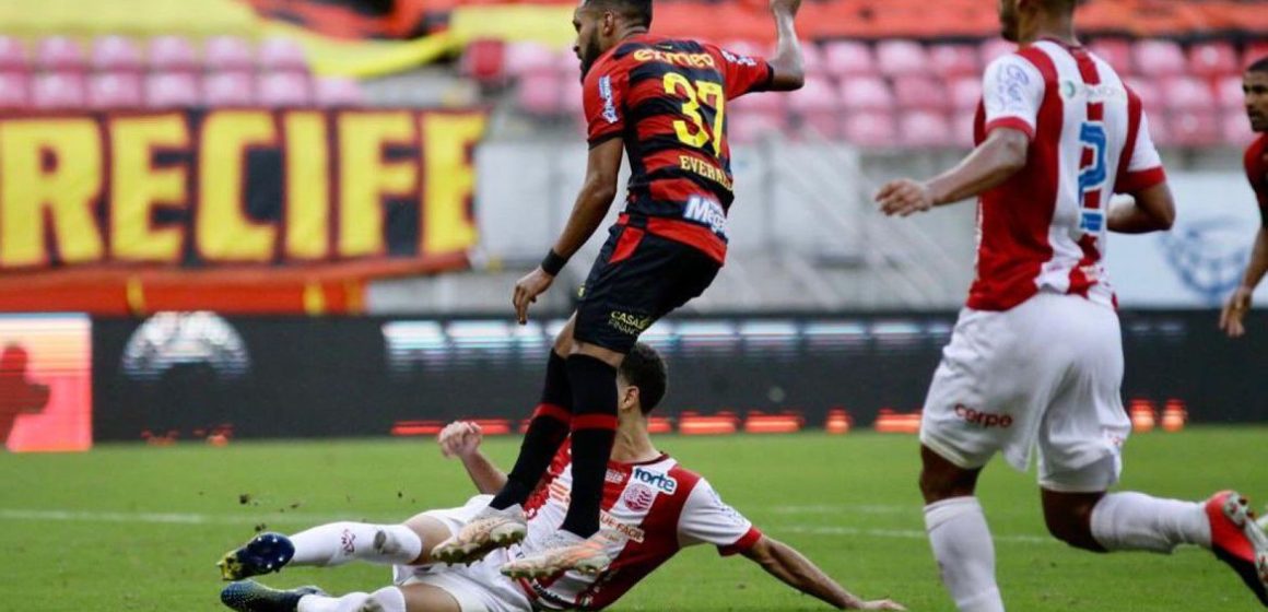 Sport sai na frente e Náutico busca empate na decisão do Pernambucano