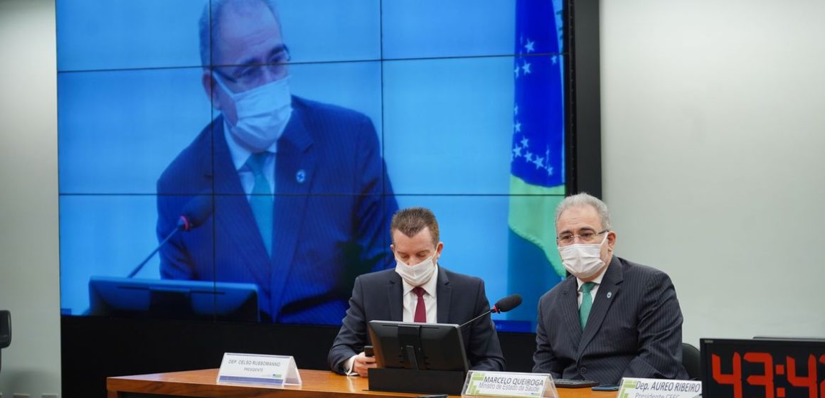 Covid-19: terceira onda é uma preocupação, afirma ministro da Saúde