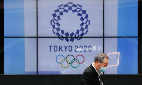 Covid-19: Japão aprova mais vacinas e amplia estado de emergência