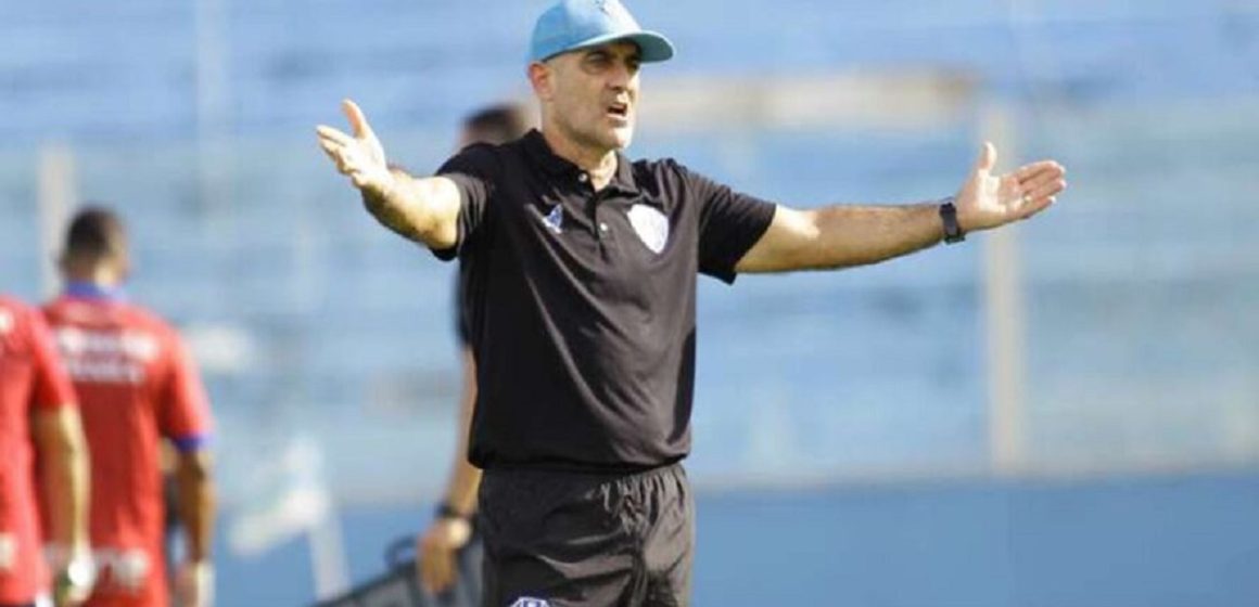 Itamar Schulle é demitido do Paysandu após goleada
