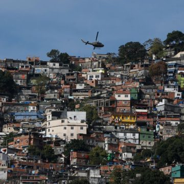 Por que o crescimento econômico não melhora a vida das pessoas? – Por João Arroyo