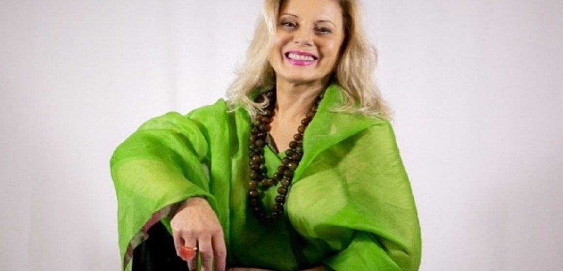 Vera Fischer revela abuso no início da carreira, em entrevista ao Altas horas
