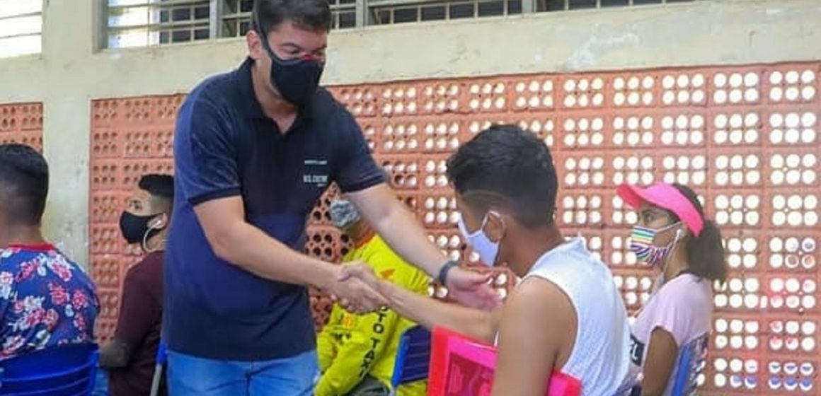 Miro Sanova acompanha ação de saúde em Ananindeua
