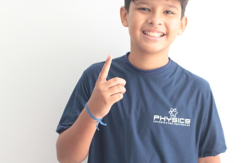 Aluno do Colégio Physics é medalha de ouro em Olimpíada de Matemática