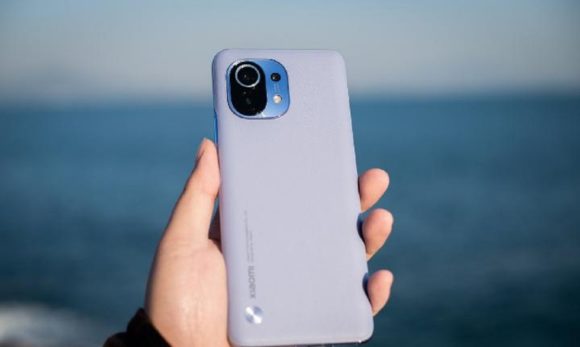 Xiaomi anuncia Mi 11 para competir com Iphone 12 e Galaxy S21