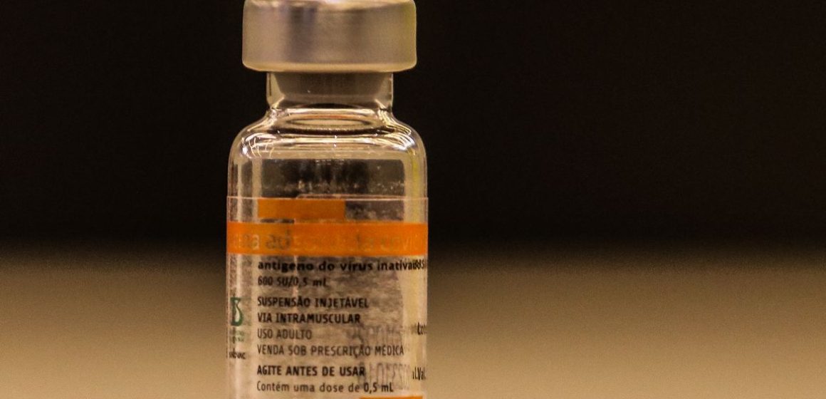 Covid-19: OMS aprova inclusão da CoronaVac em lista de uso emergencial