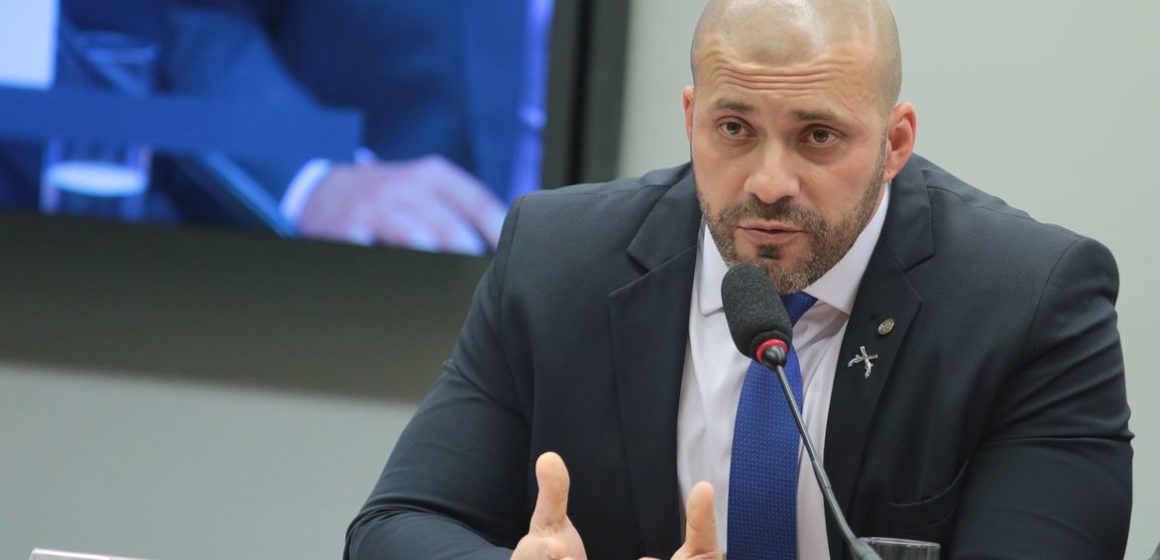 img20190424160335019_0 Relator pede suspensão do mandado de Daniel Silveira por seis meses