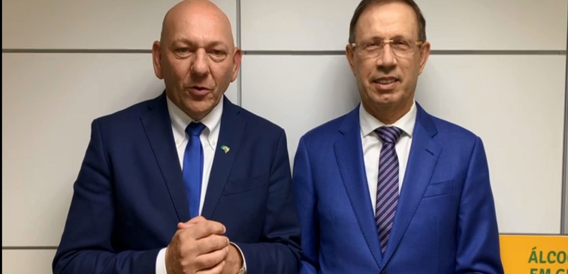 luciano-hang-e-carlos-wizard Vacinas prometidas por Wizard e Hang não foram recebidas pelo SUS