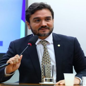 Celso Sabino vota a favor de projetos para a agricultura e cultura brasileira