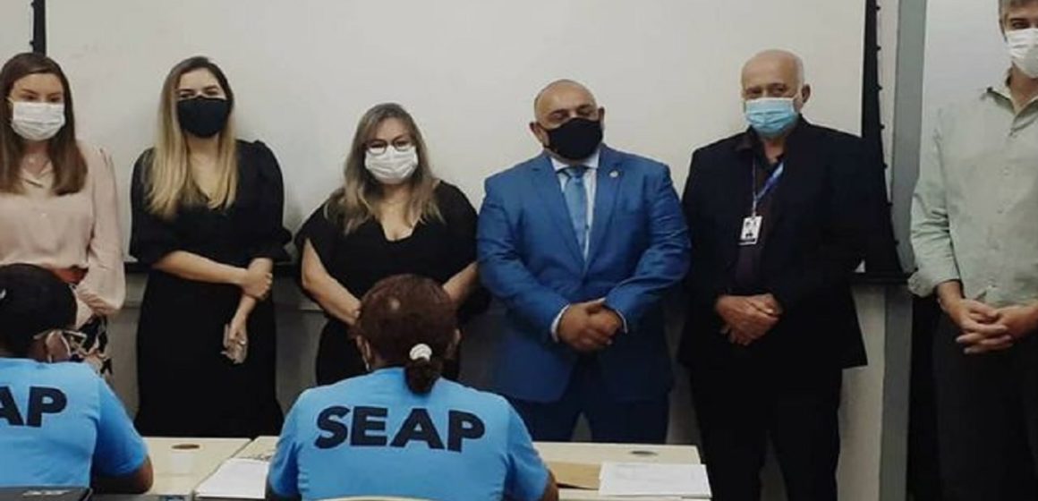 seap Seap e Seplad assinam convênio para trabalho prisional
