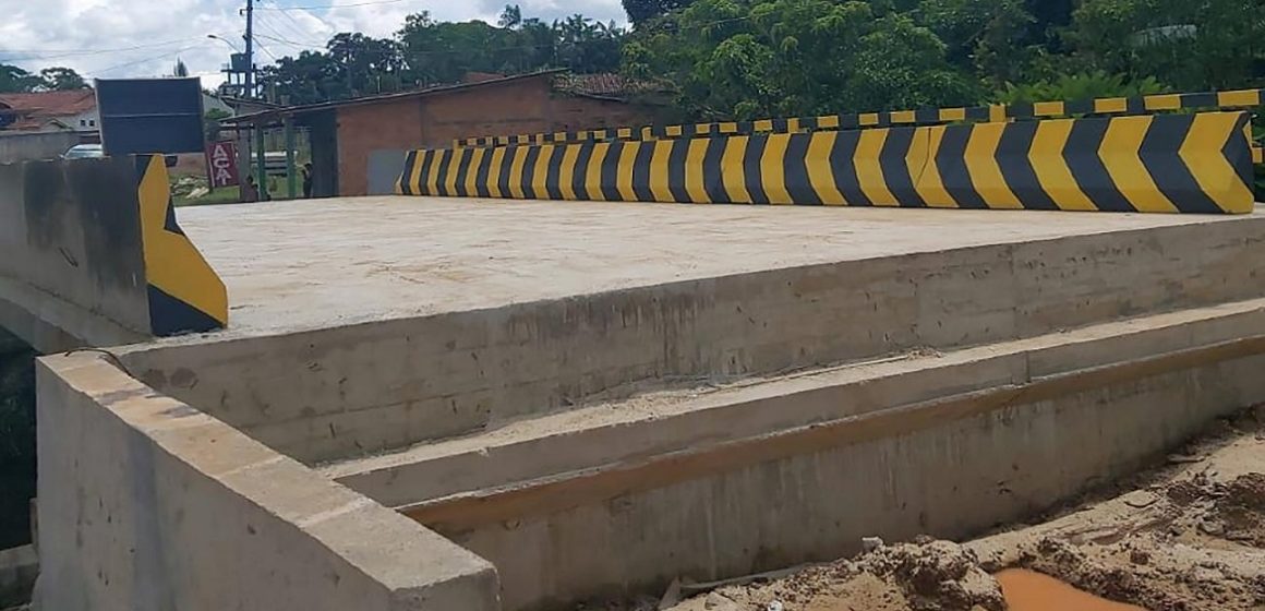 Avança a pavimentação na Perna Leste com a conclusão de duas das quatro pontes da rodovia