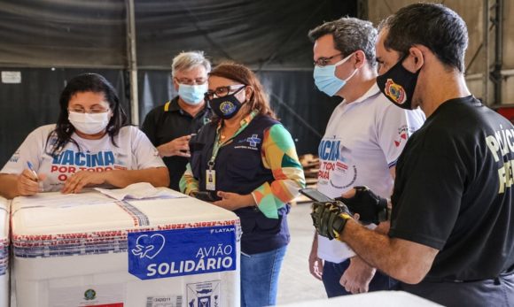 Pará recebe CoronaVac/Sinovac e Janssen e alcança 4 milhões de vacinas contra Covid-19