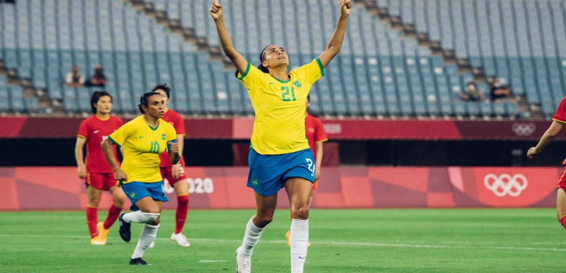 Seleção brasileira feminina goleia a China em estreia nos jogos Olímpicos