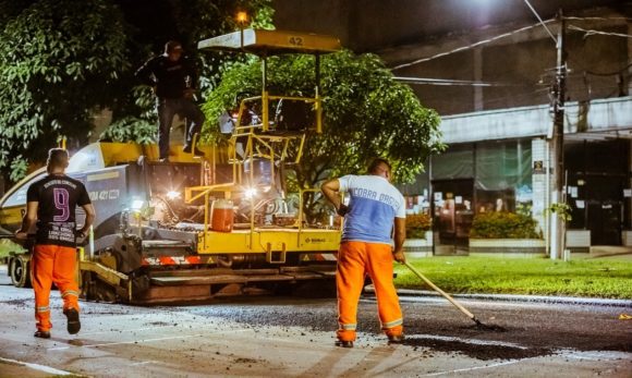 226278896_3050073881904675_6741672044244882726_n Prefeitura de Barcarena faz recapeamento asfáltico em período noturno na Vila dos Cabanos