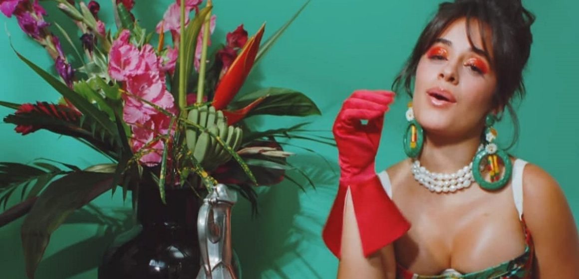 Camila Cabello revela single inédito; ouça “Don’t Go Yet”