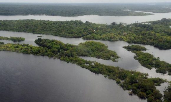 Governo inaugura antena para ampliar fiscalização na Amazônia