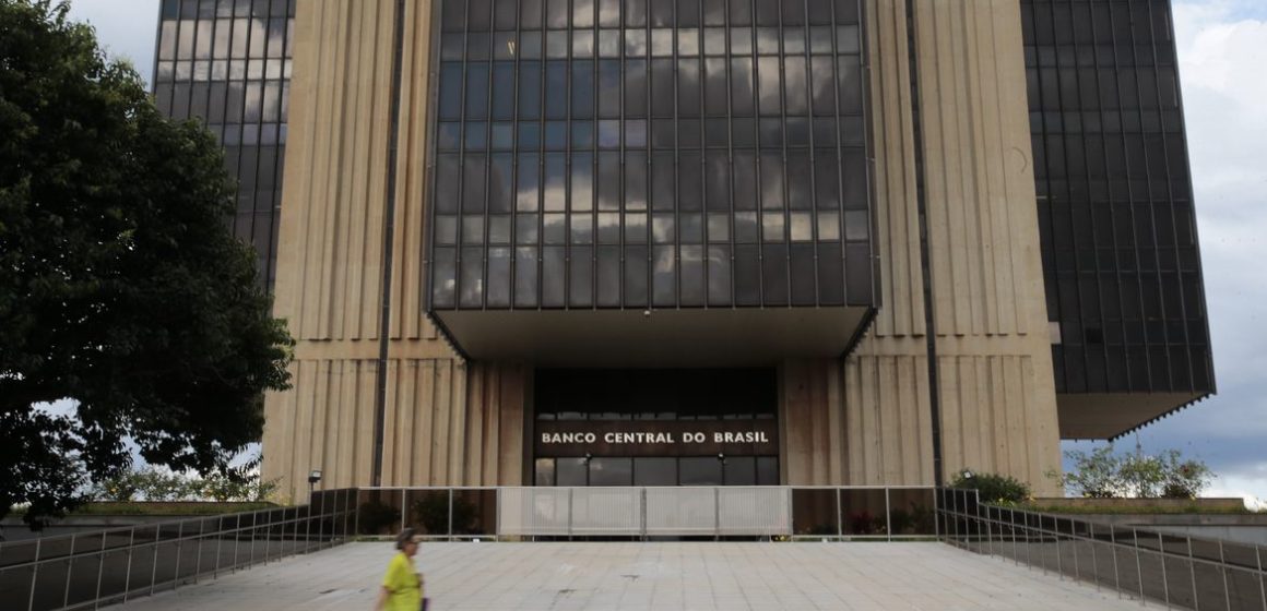 Contas públicas têm déficit de R$ 65,5 bilhões em junho