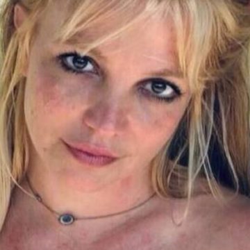 britney_n8ajCgi Britney Spears: Empresário se demite após 25 anos com cantora