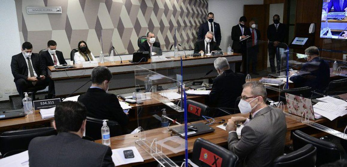 Diretora da Precisa se mantém em silêncio na CPI e Aziz vai ao STF